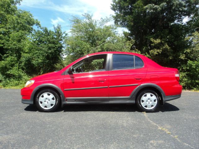 Toyota Echo 2001 photo 3