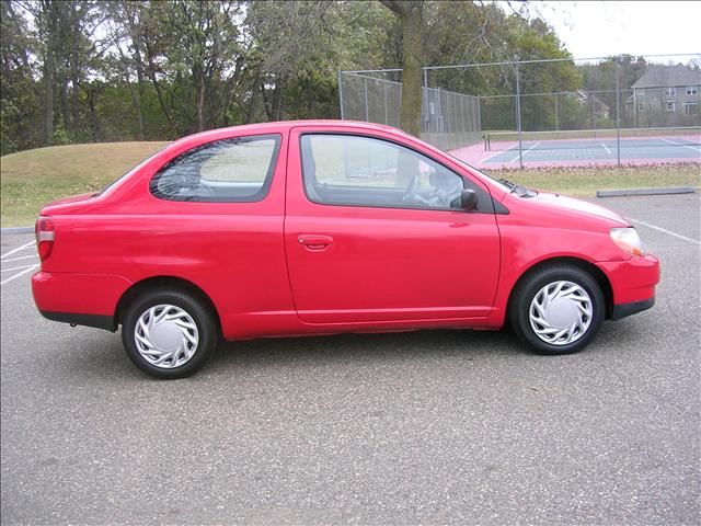 Toyota Echo 2001 photo 1