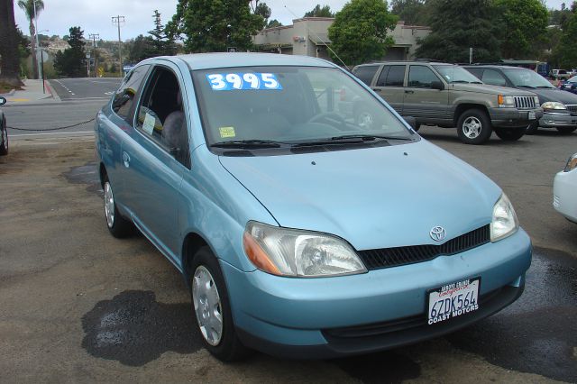 Toyota Echo 2001 photo 1
