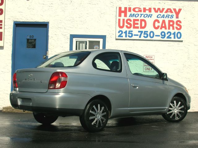 Toyota Echo 2001 photo 4