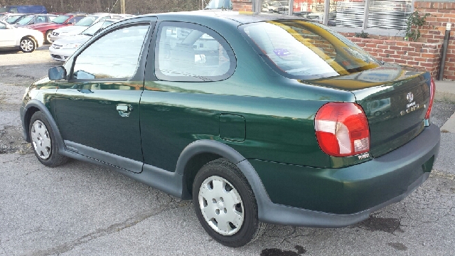 Toyota Echo 2002 photo 1