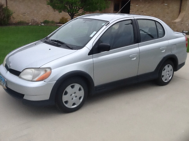 Toyota Echo 2002 photo 14