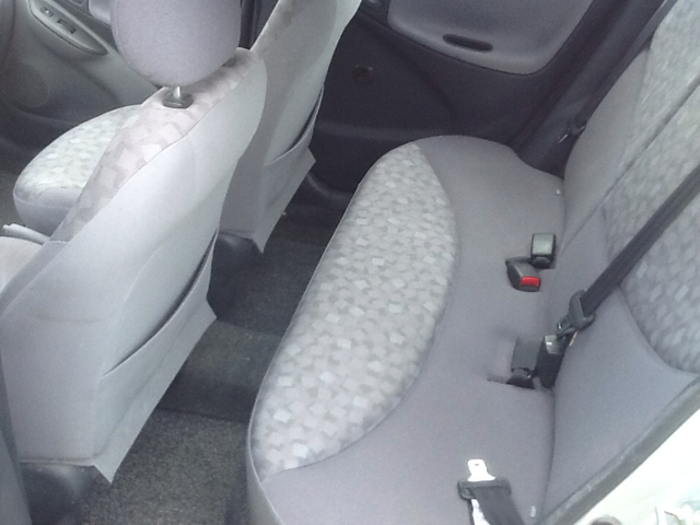 Toyota Echo 2002 photo 6