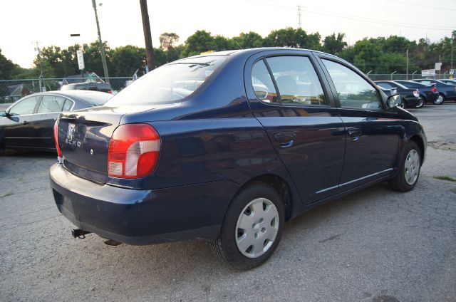 Toyota Echo 2002 photo 1