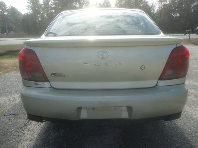 Toyota Echo 2002 photo 1