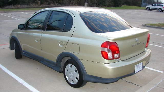 Toyota Echo 2002 photo 3