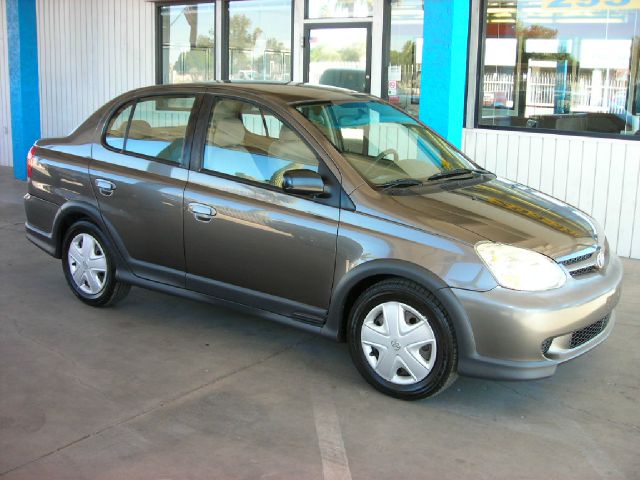 Toyota Echo 2003 photo 3