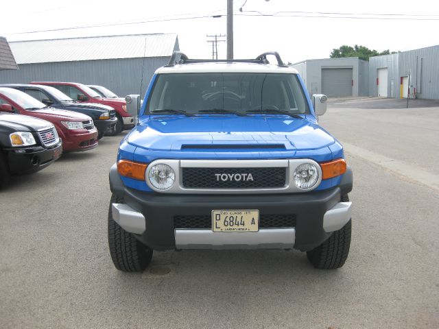 Toyota FJ Cruiser Overland Sport Utility 4D SUV