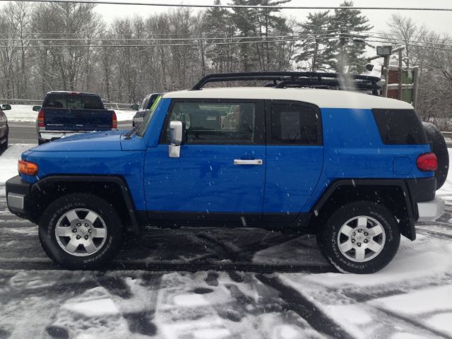 Toyota FJ Cruiser 2007 photo 2
