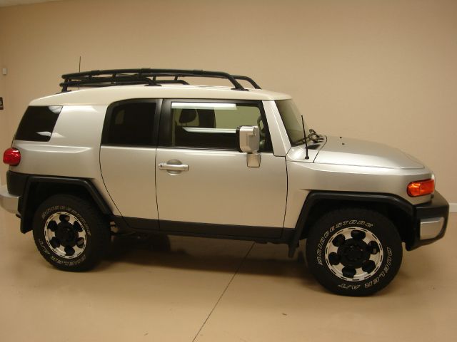 Toyota FJ Cruiser 4wd SUV