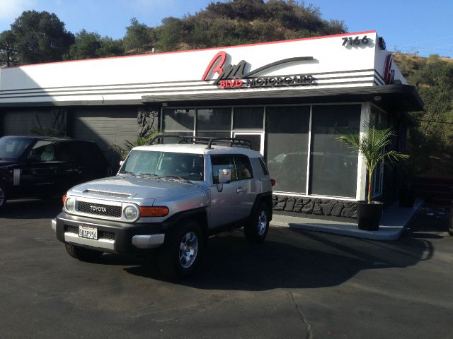 Toyota FJ Cruiser 2007 photo 9