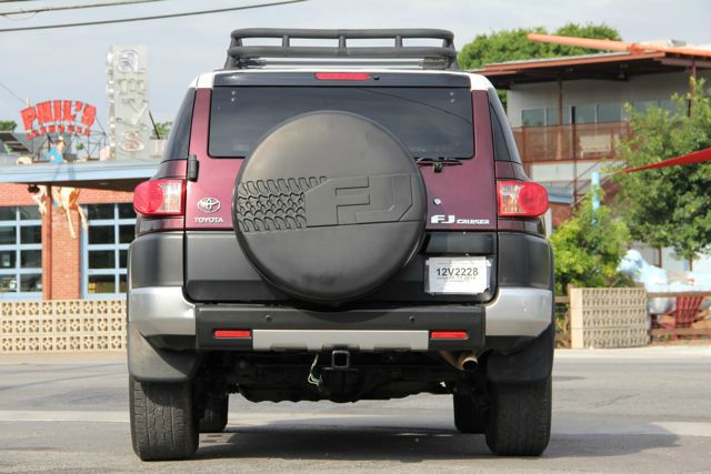 Toyota FJ Cruiser 2007 photo 2