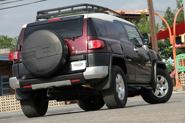 Toyota FJ Cruiser 2007 photo 9