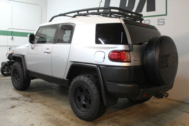 Toyota FJ Cruiser 2007 photo 2
