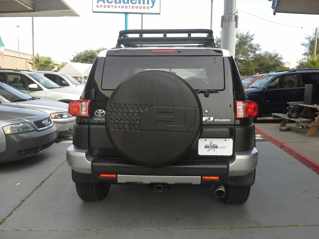 Toyota FJ Cruiser 4wd SUV