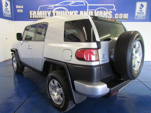 Toyota FJ Cruiser 2007 photo 2