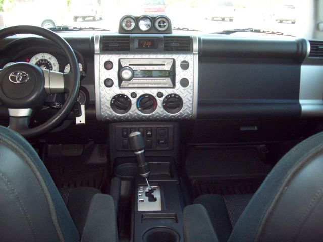 Toyota FJ Cruiser 2007 photo 2