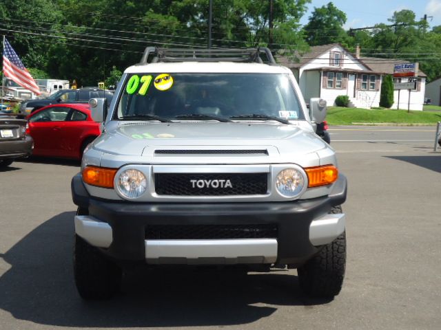 Toyota FJ Cruiser 2007 photo 2