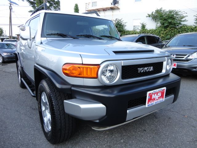 Toyota FJ Cruiser 2007 photo 2