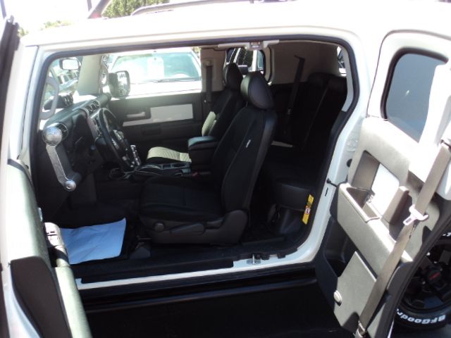 Toyota FJ Cruiser 2008 photo 2