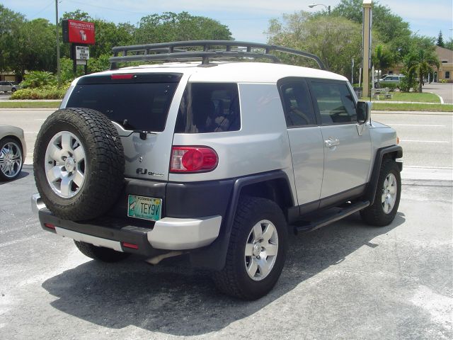 Toyota FJ Cruiser 2008 photo 8
