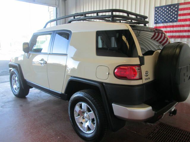 Toyota FJ Cruiser Overland Sport Utility 4D SUV