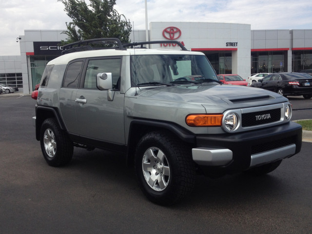 Toyota FJ Cruiser XR Unspecified