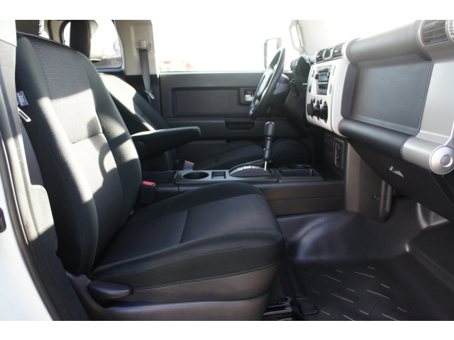 Toyota FJ Cruiser 2009 photo 4