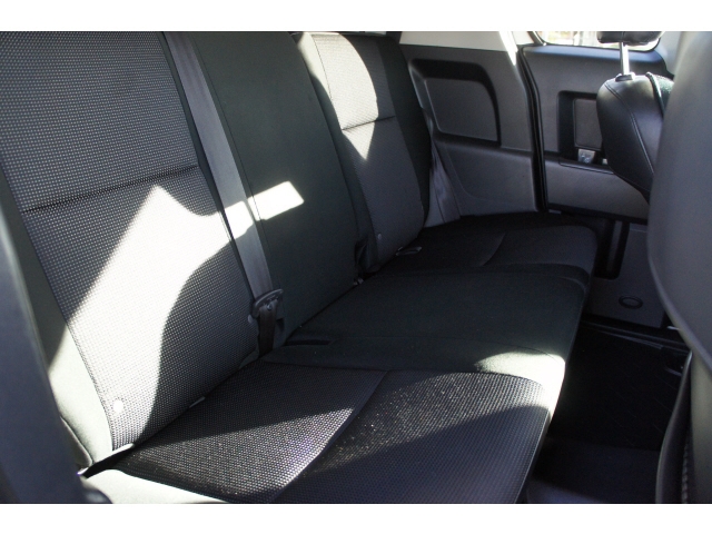 Toyota FJ Cruiser 2009 photo 5