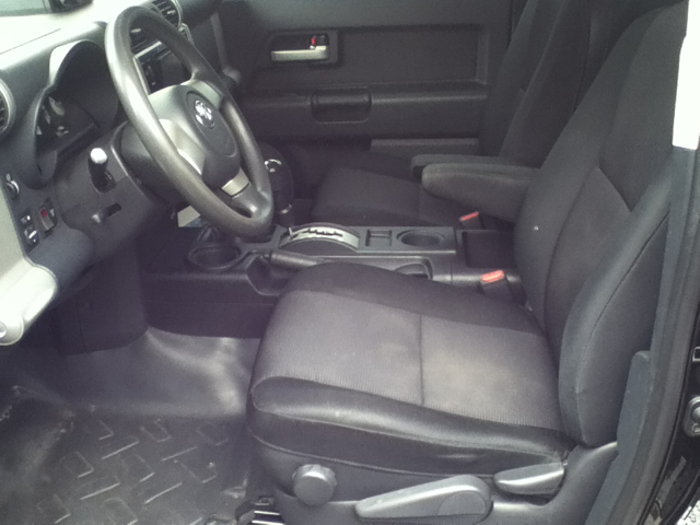 Toyota FJ Cruiser 2009 photo 2