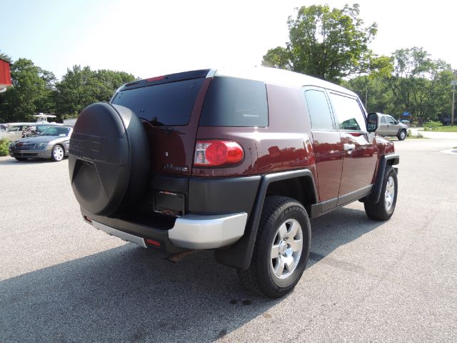 Toyota FJ Cruiser 2009 photo 2