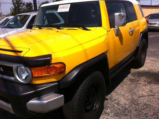 Toyota FJ Cruiser Overland Sport Utility 4D SUV