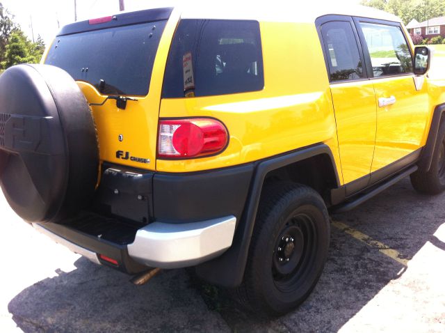 Toyota FJ Cruiser 2010 photo 1