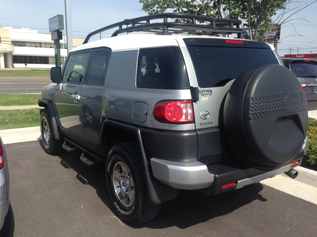 Toyota FJ Cruiser 2010 photo 1