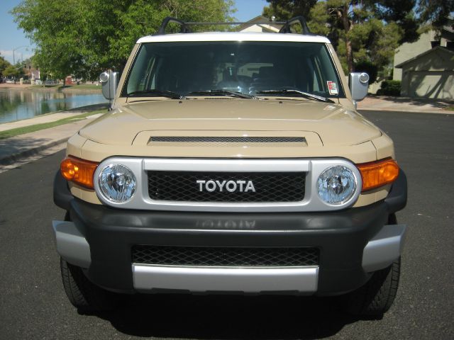 Toyota FJ Cruiser Overland Sport Utility 4D SUV