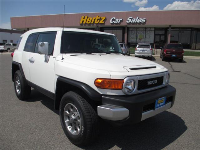 Toyota FJ Cruiser 2011 photo 3