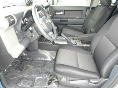 Toyota FJ Cruiser 2013 photo 2