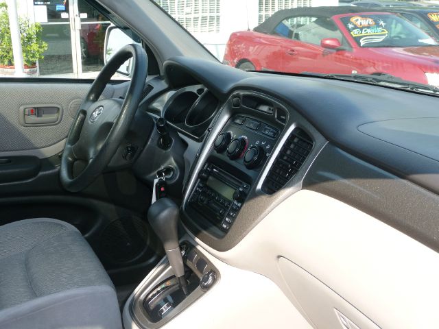 Toyota Highlander 2001 photo 10