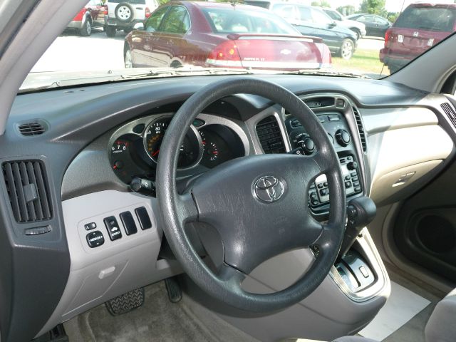 Toyota Highlander 2001 photo 23