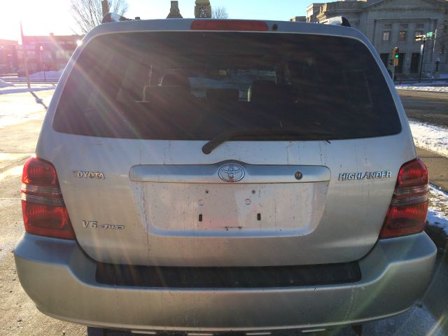 Toyota Highlander 2001 photo 1