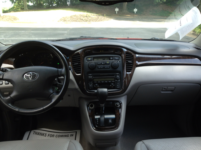 Toyota Highlander 2001 photo 2