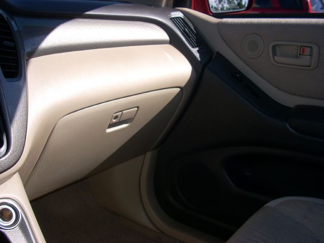 Toyota Highlander 2002 photo 22