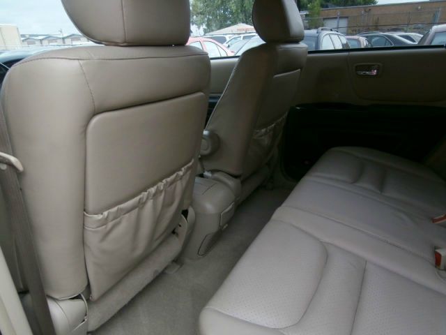 Toyota Highlander 340 Wedge SUV