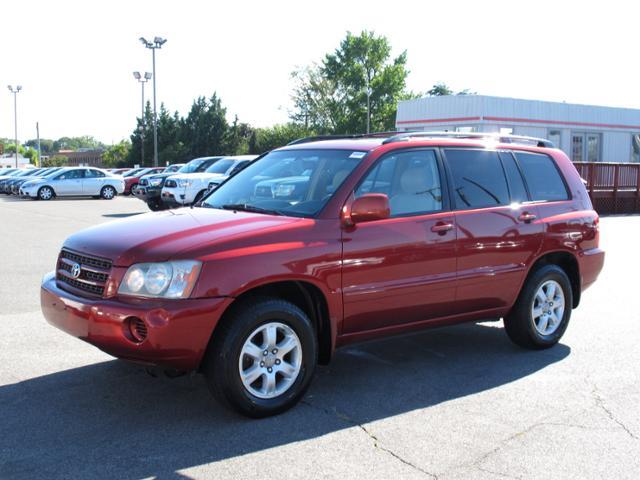 Toyota Highlander Red Line SUV