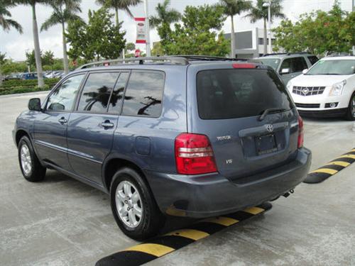 Toyota Highlander 2002 photo 1