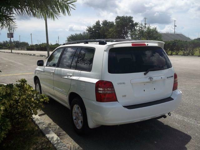 Toyota Highlander 4dr 1500 4WD SLT 4x4 SUV SUV