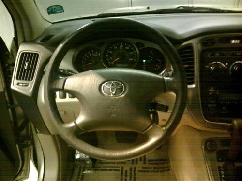 Toyota Highlander 2002 photo 3