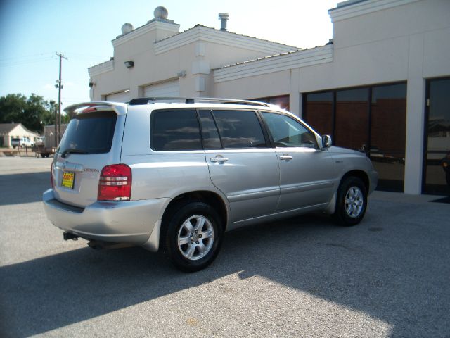 Toyota Highlander 340 Wedge SUV
