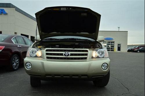 Toyota Highlander 2002 photo 3