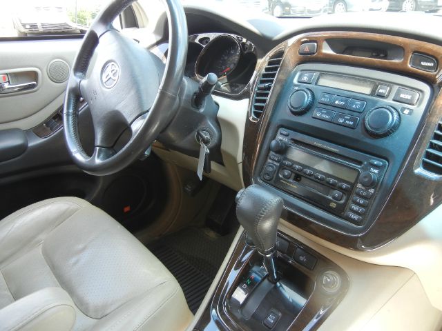 Toyota Highlander 2003 photo 10